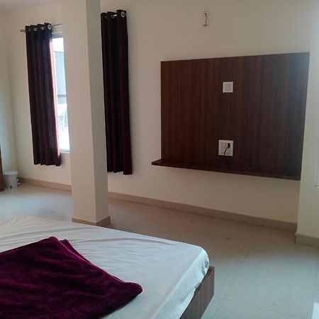 Hotel Soham Palace Удджайн Екстер'єр фото